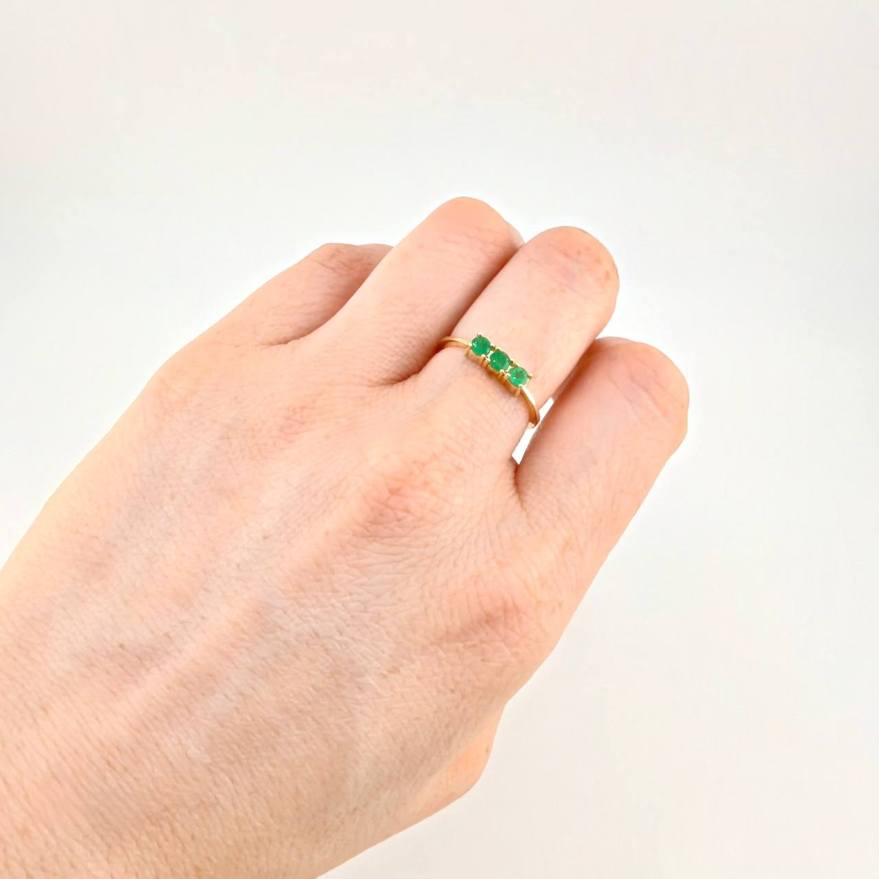 Anillo Trinity 1.95gr T7 Esmeraldas 36pts Oro Amarillo (Joya) ©