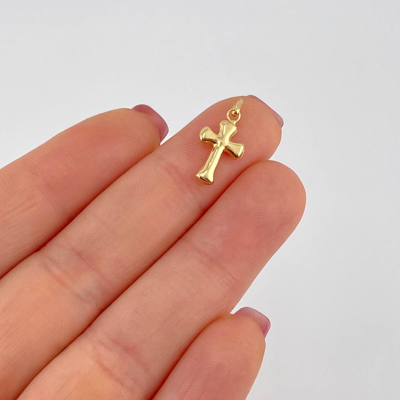 Dije Cruz Puntas Curvas 0.35g / 3/4 in Oro Amarillo 18K