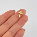 Dije Cruz Puntas Curvas 0.35g / 3/4 in Oro Amarillo 18K