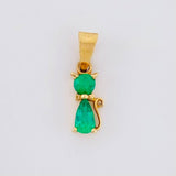 Dije Gato Esmeraldas 28pts 0.6gr / 1/2 in / Oro Amarillo 18K ©