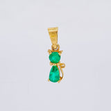 Dije Gato Esmeraldas 28pts 0.6gr / 1/2 in / Oro Amarillo 18K ©