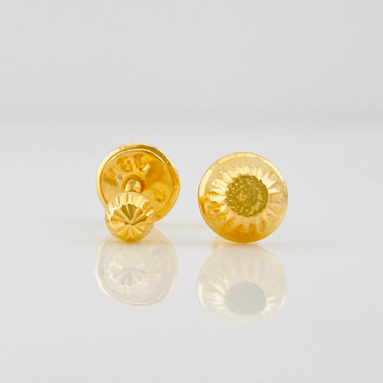 Diamond Cut Bead Stud Earrings 0.45g / in / 3mm Yellow Gold 18K