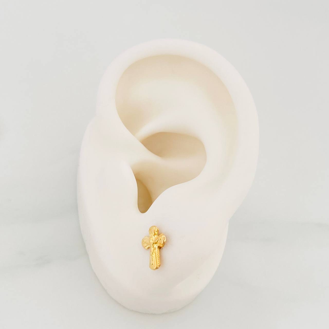 Christ Cross Stud Earrings 0.55g / in / 7mm Yellow Gold 18K