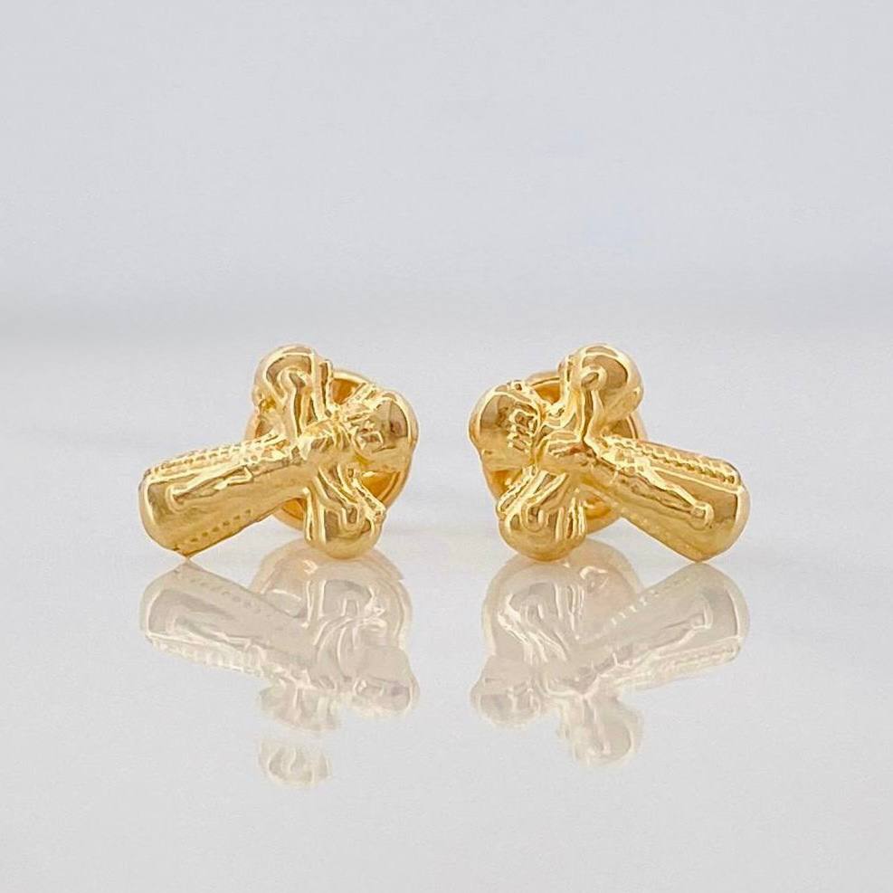 Christ Cross Stud Earrings 0.55g / in / 7mm Yellow Gold 18K