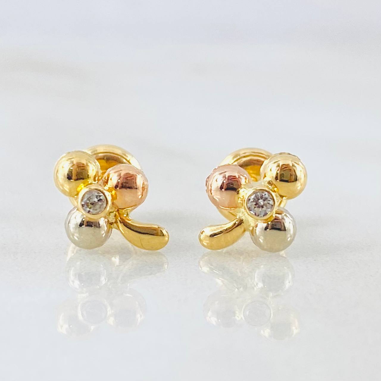 Topos Flor Trio 0.85gr / 8mm Tres Oros 18K