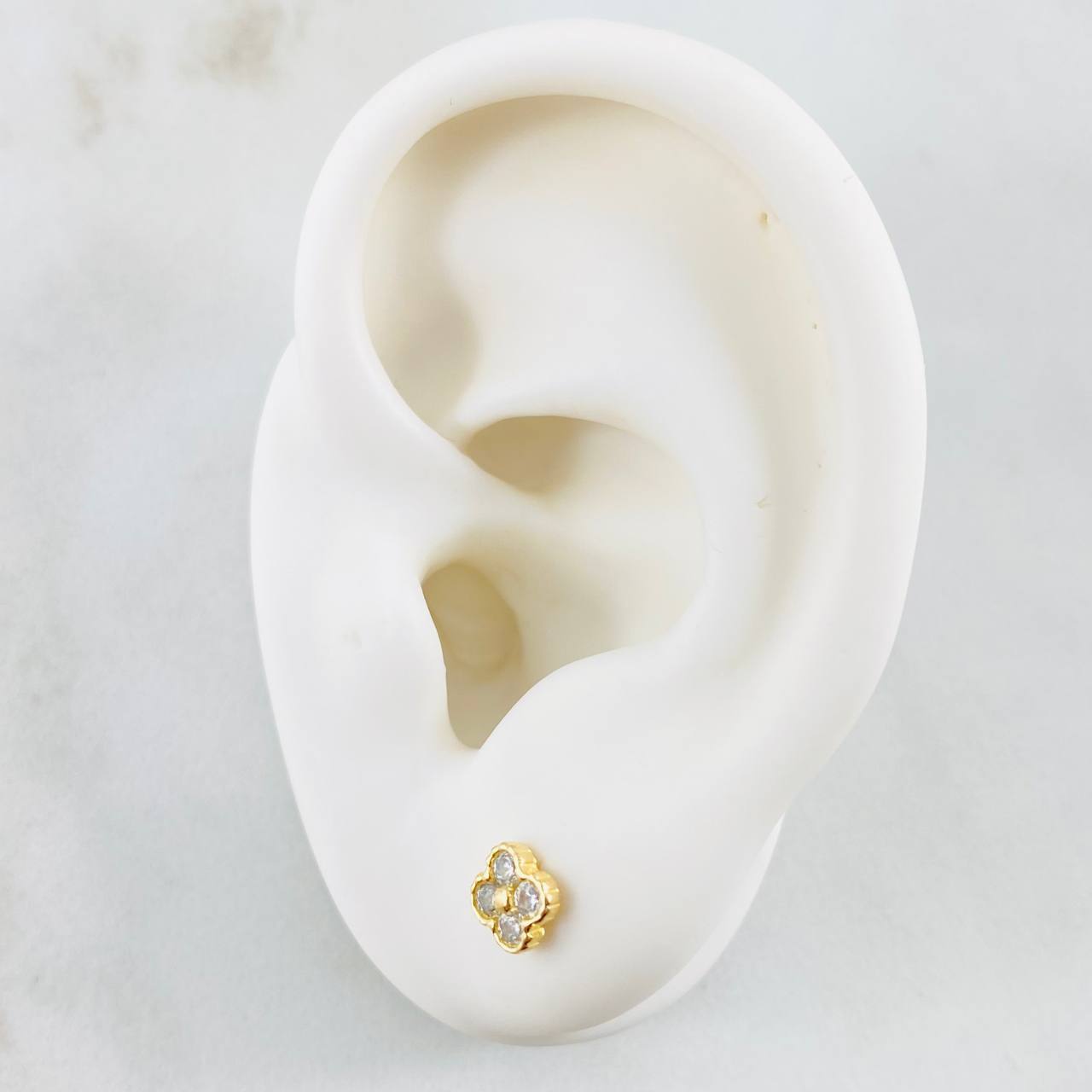 Topos Flor Trebol 1.15gr / Oro Amarillo 18K