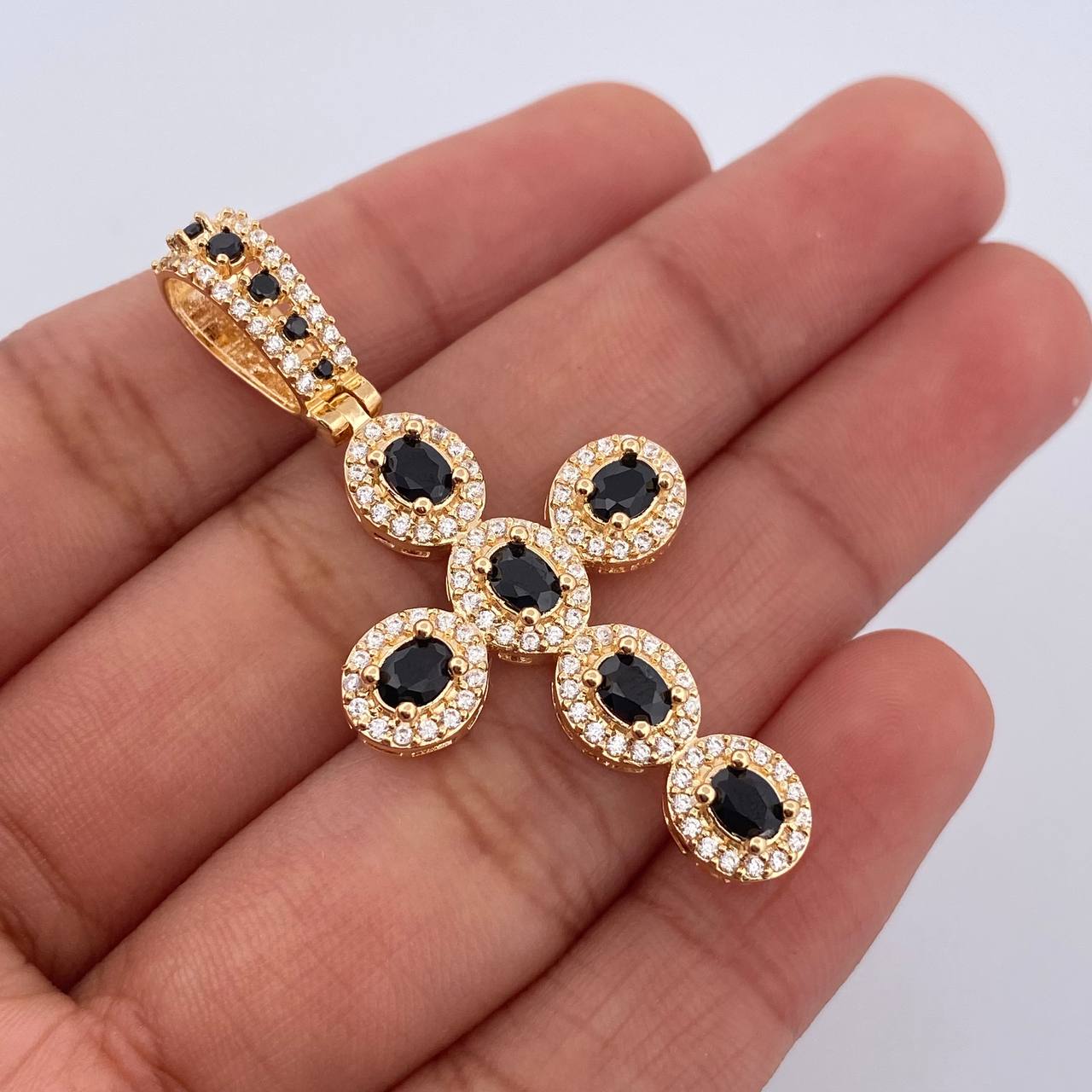 Pendant Dense Cross 4.65gr / 4.5cm / 18K Gold $