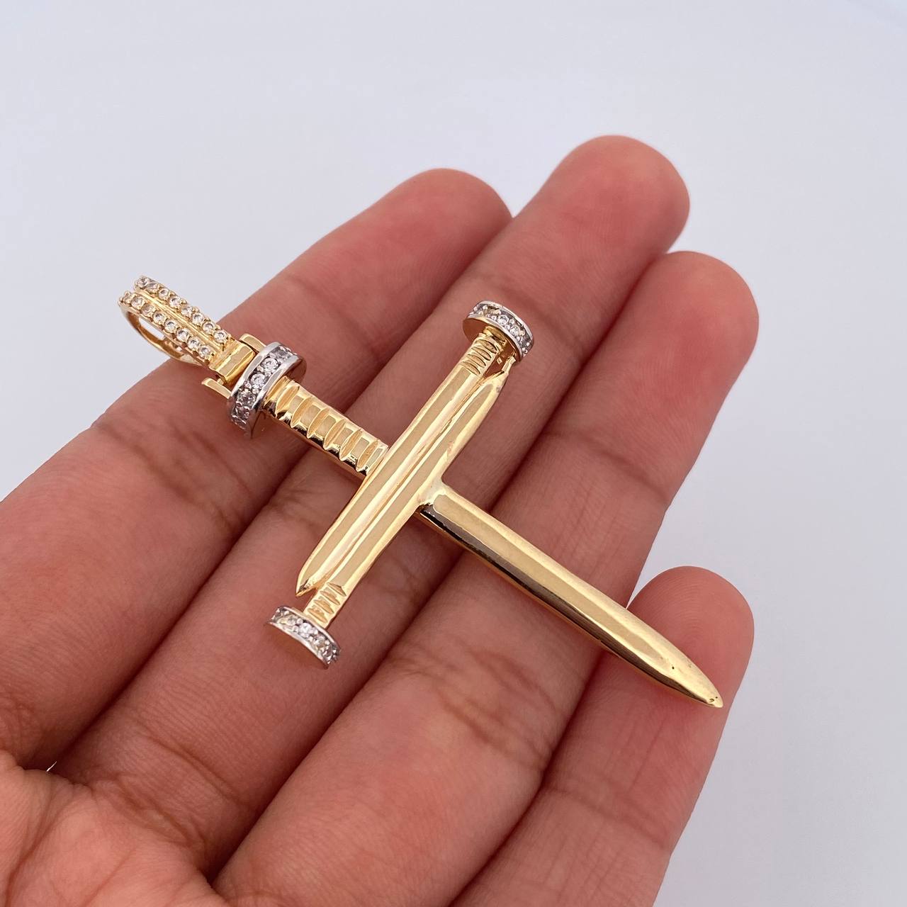 Pendant 5.85gr / 5.7cm / 18K Gold $