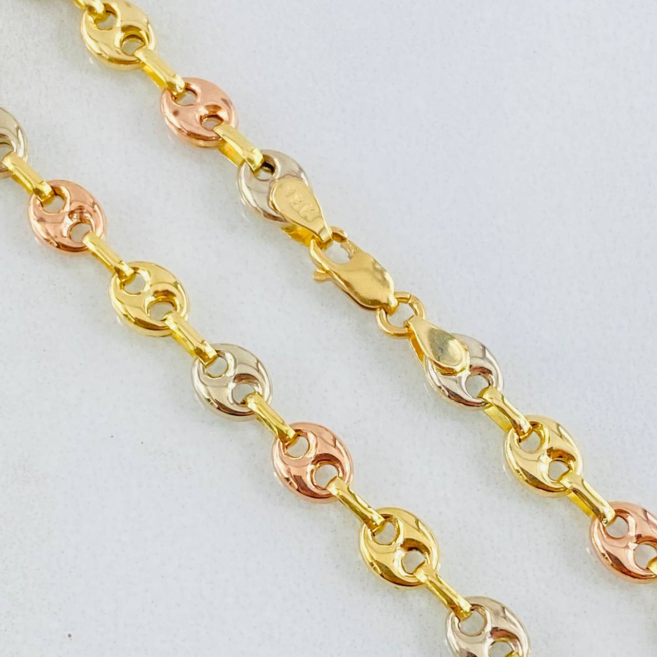 Cadena GC 6.65gr / 17 3/4 in / 4.3mm Tres Oros 18K