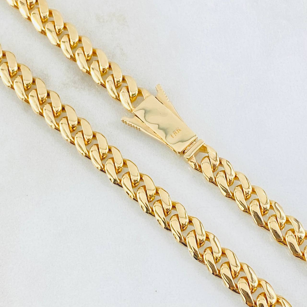 Cuban Links 73.2gr / 27 1/2 in / 18K Gold ©