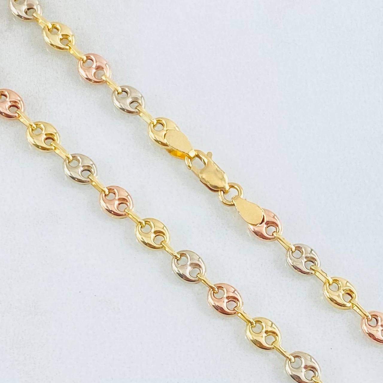 Cadena GC 4.6gr / 15 3/4 in / Tres Oros 18K *
