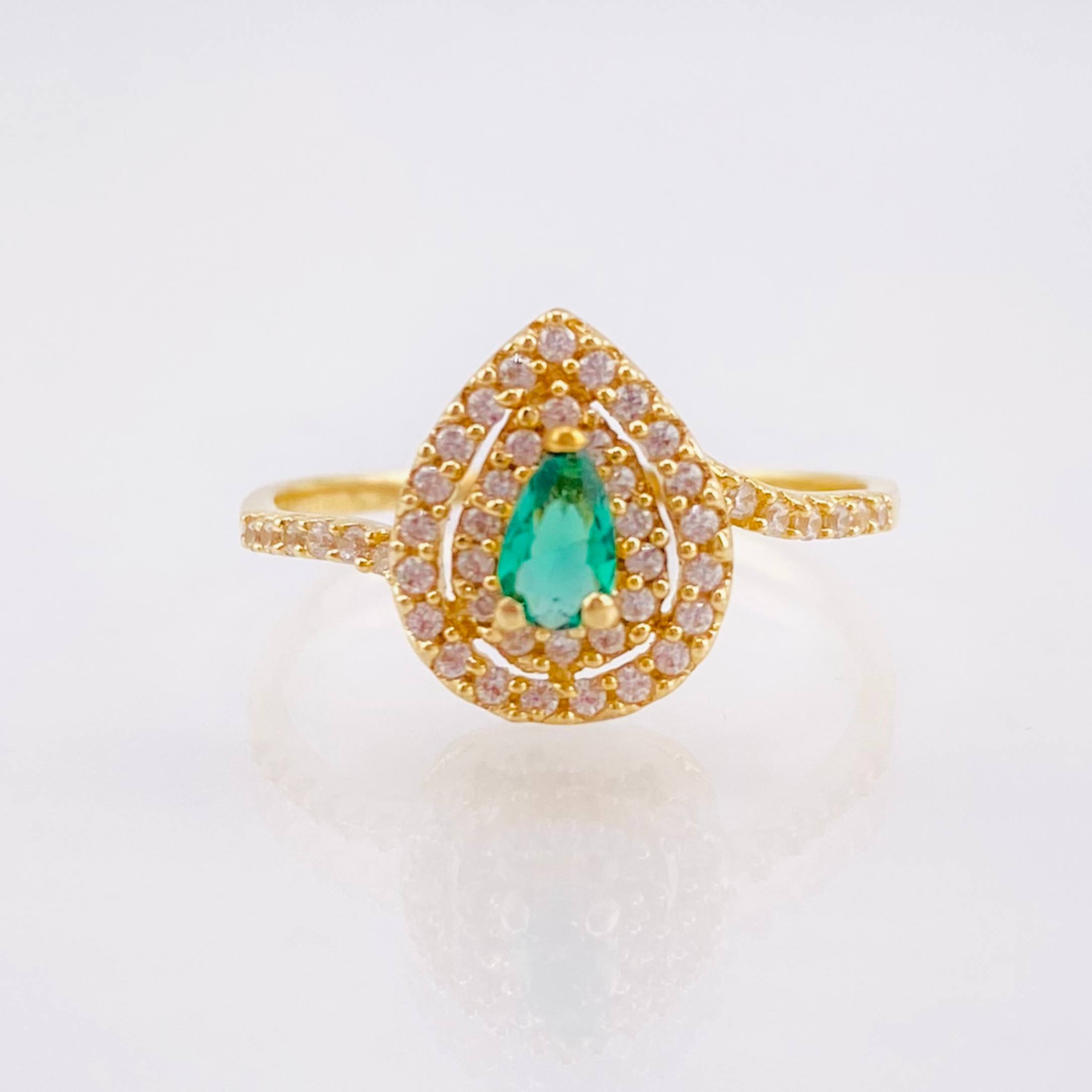 Anillo Halo Doble Gota 2.45gr / T7 1/4 / Oro Amarillo 18K ©