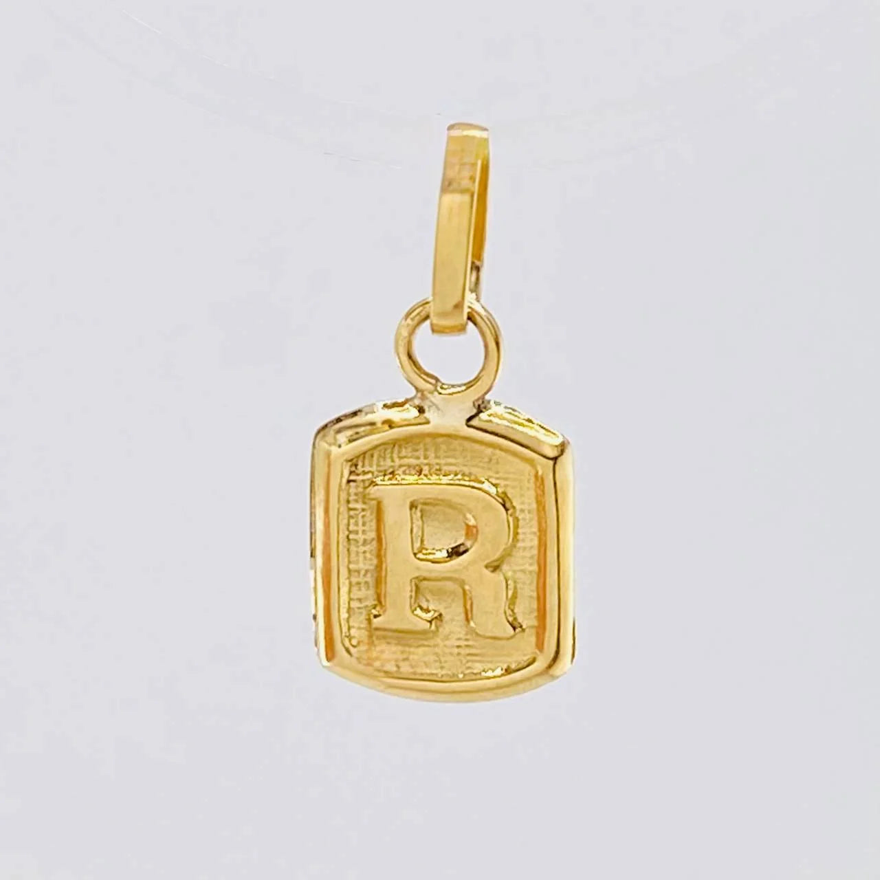 Pendant Letter R 0.35g / 1/2 in Yellow Gold 18K