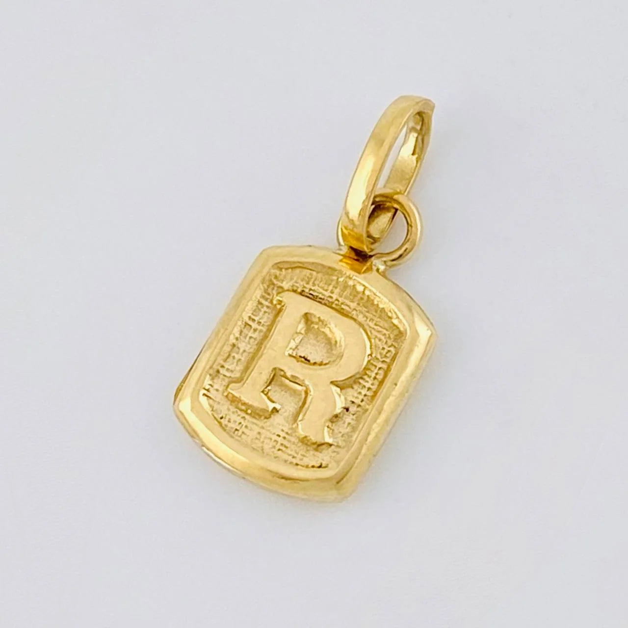 Pendant Letter R 0.35g / 1/2 in Yellow Gold 18K