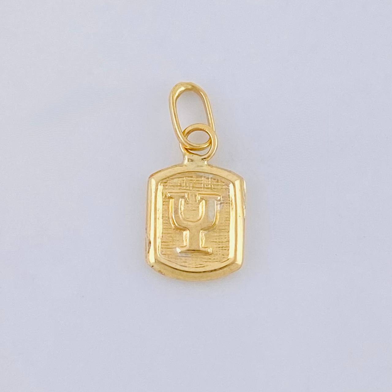 Dije Letra Y 0.3 g / 1/2 in Oro Amarillo 18K