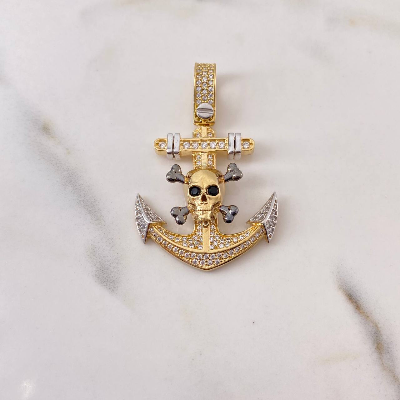 Pendant Skull Anchor 9.3gr / 4.2cm / Black and White Zircons Three 18K Golds $