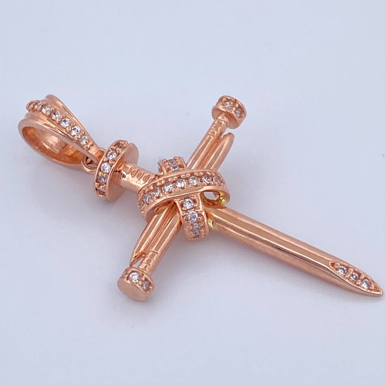 Dije Cruz Clavo Penitencia 3.45gr / 4cm / Oro 18K $