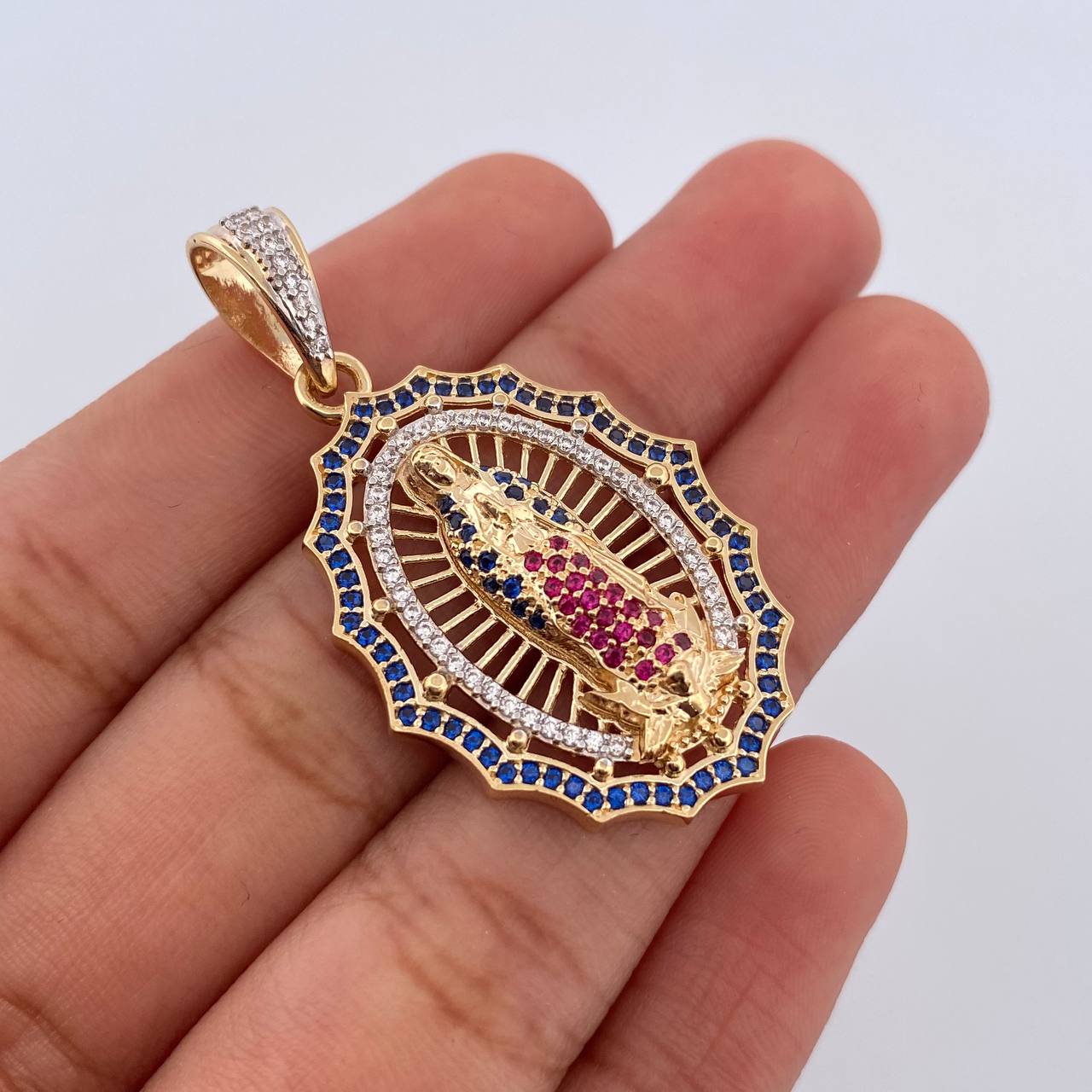 Pendant Virgin of Guadalupe 6.9gr / 4.3cm / 18K Gold $