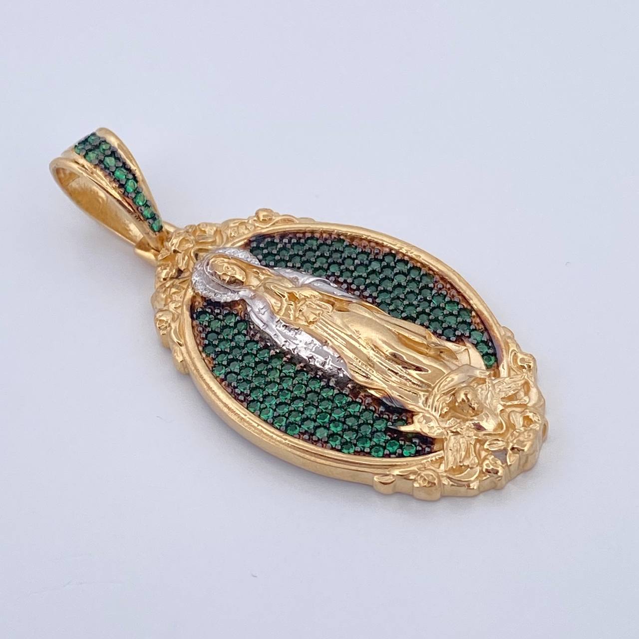 Virgin of Guadalupe Pendant 9.45gr / 4.5cm / 1.8in / 18K Gold $