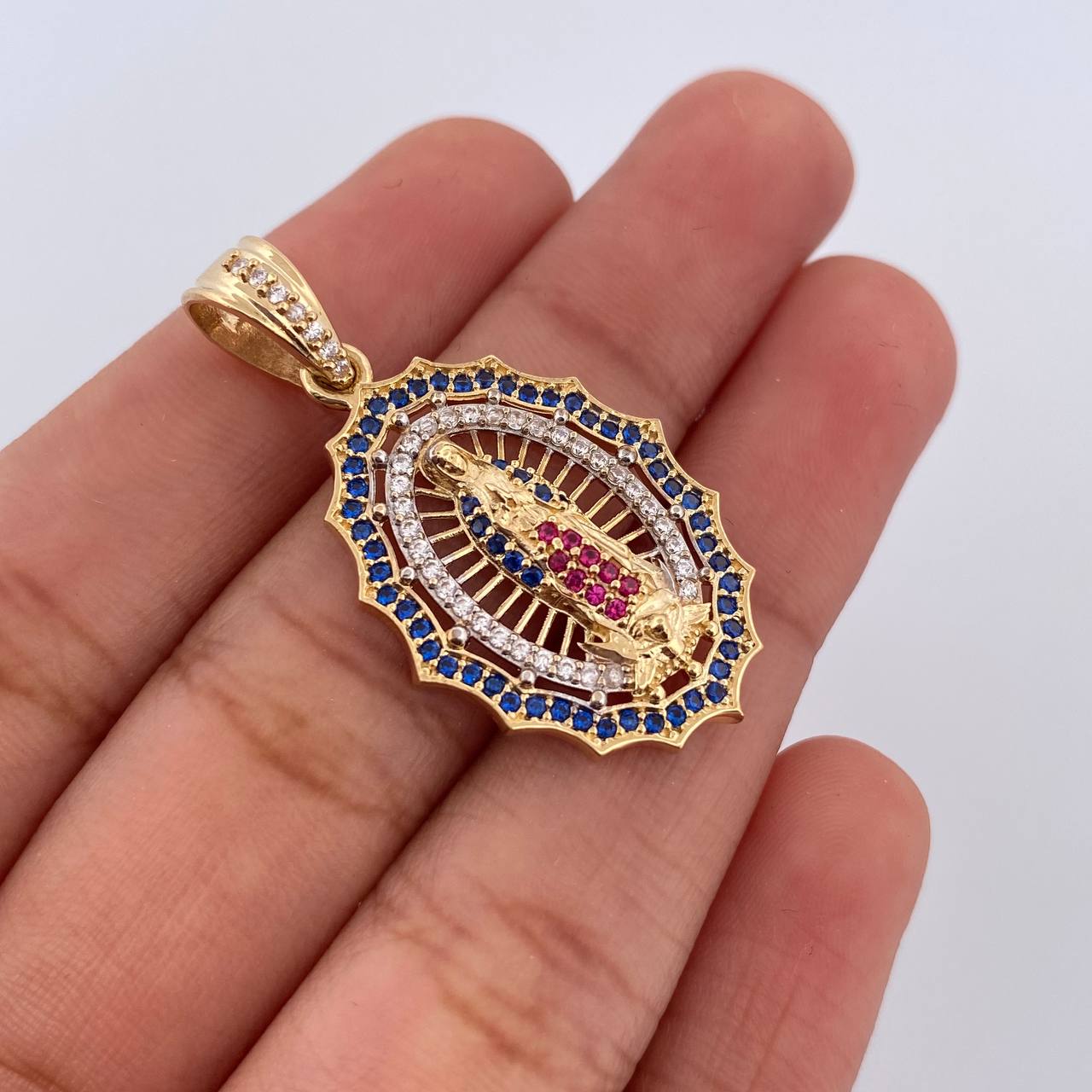 Virgin Guadalupe Pendant 4.35gr / 3.6cm / 18K Gold $