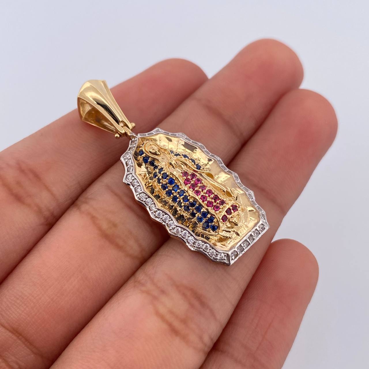 Virgin Guadalupe Pendant 5.4gr / 3.7cm / 18K Gold $