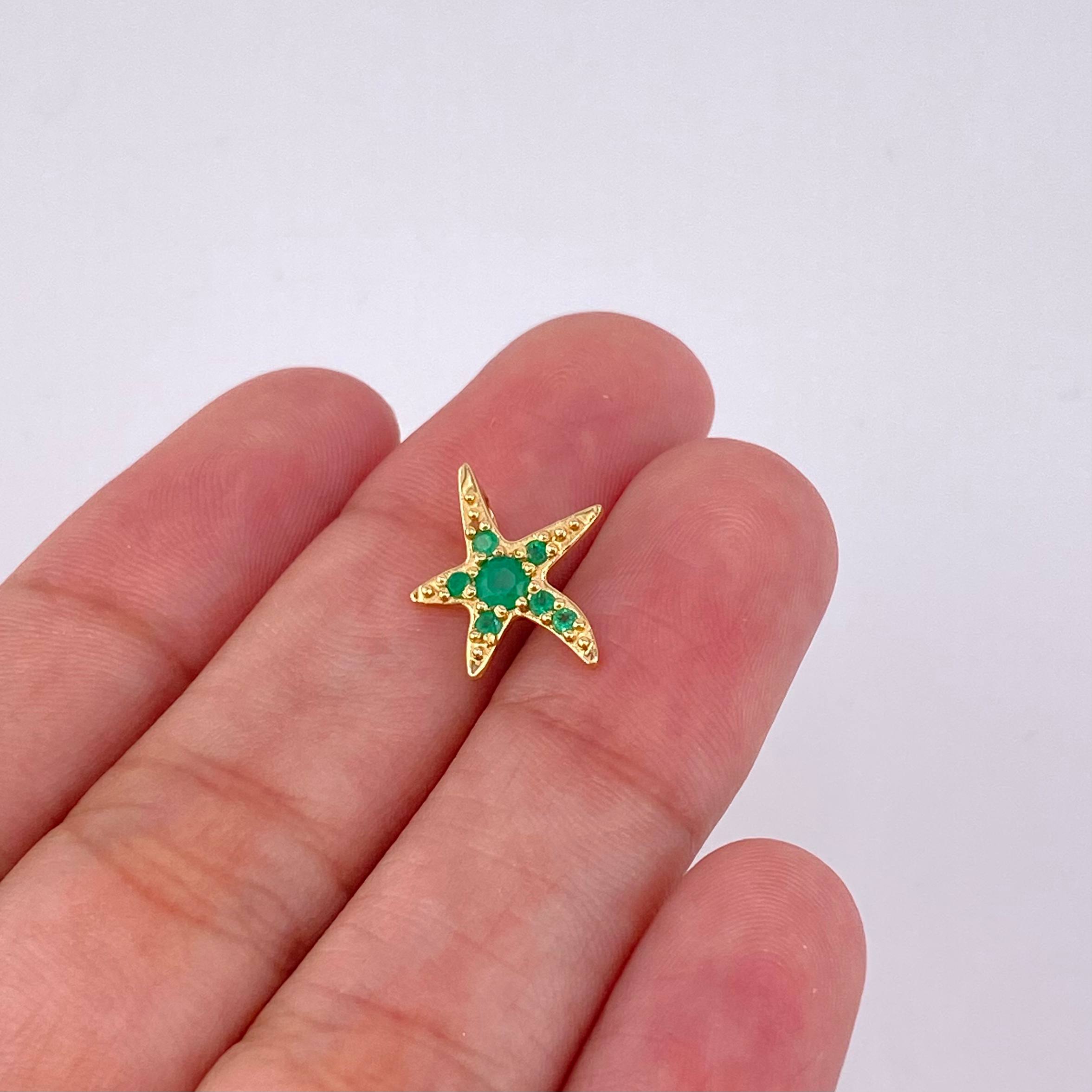 Starfish Pendant Emeralds 20pts 0.8gr / 1/2 in / 18K Yellow Gold ©