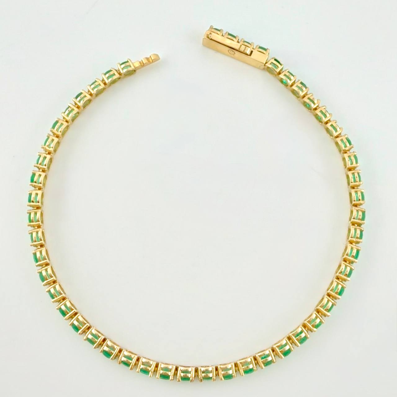 Pulso Tenis Esmeraldas 5.5Qts 8.5g / 7 1/4 in / 3.5mm Oro Amarillo 18K