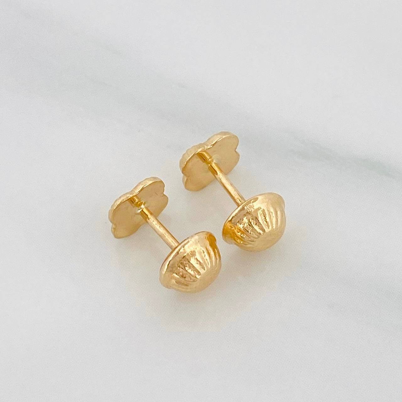 Clover Diamond Cut Stud Earrings 0.55g / in / 5.3mm Yellow Gold 18K