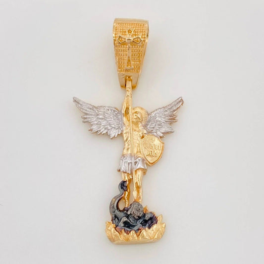 Dije San Miguel Arcángel 4.25g / 1 1/2 in Tres Oros 18K