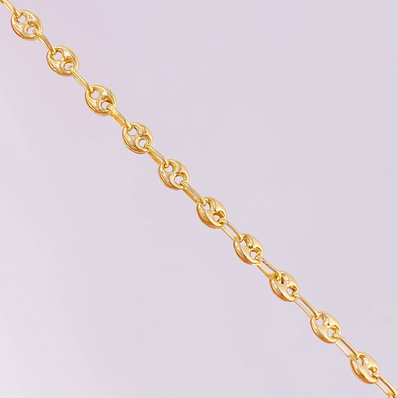 Rosario GC Virgen Milagrosa 8.6g / 26 in / 3.75mm Oro Amarillo 18K