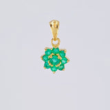 Dije Flor 8 Petalos Esmeraldas 27pts 0.85g / 1/2 in Oro Amarillo 18K