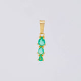 Dije Trio de Lagrimas Esmeraldas 60pts 0.95g / 3/4 in Oro Amarillo 18K