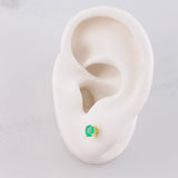 Topos 4 Garras Esmeraldas 50pts 1.1g / in / 4.35mm Oro Amarillo 18K