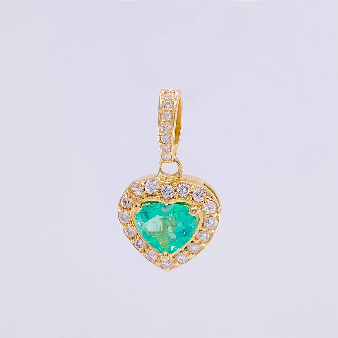 Topos Set Corazón Tupido con Dije Esmeralda 2.88pts Diamantes 79pts 6.7g / in / 11.2mm Oro Amarillo 18K
