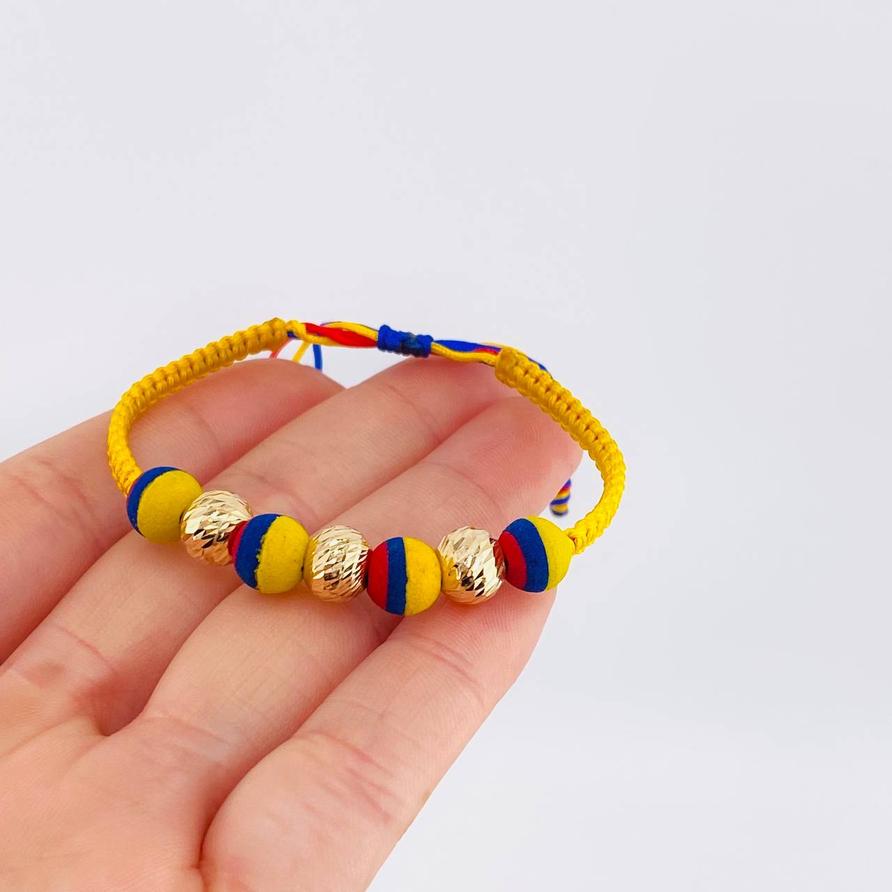 Tricolor Woven Bracelet Neoprene Diamond Cut Beads 8Mm / 3 Pcs Yellow Gold 18K