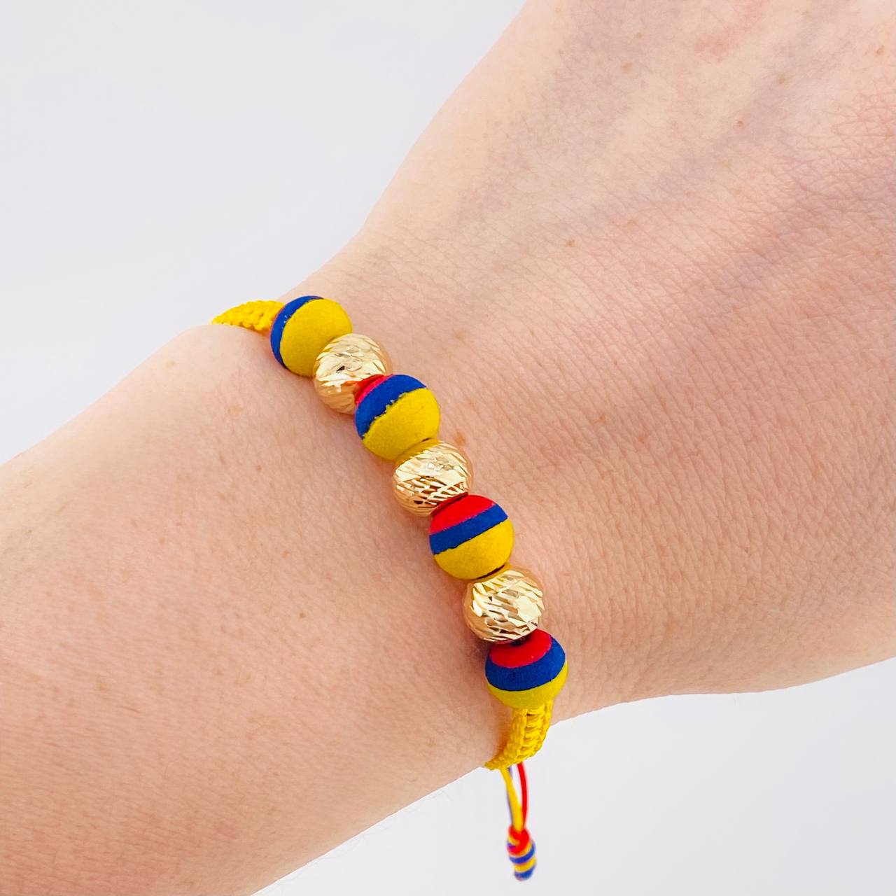 Tricolor Woven Bracelet Neoprene Diamond Cut Beads 8Mm / 3 Pcs Yellow Gold 18K