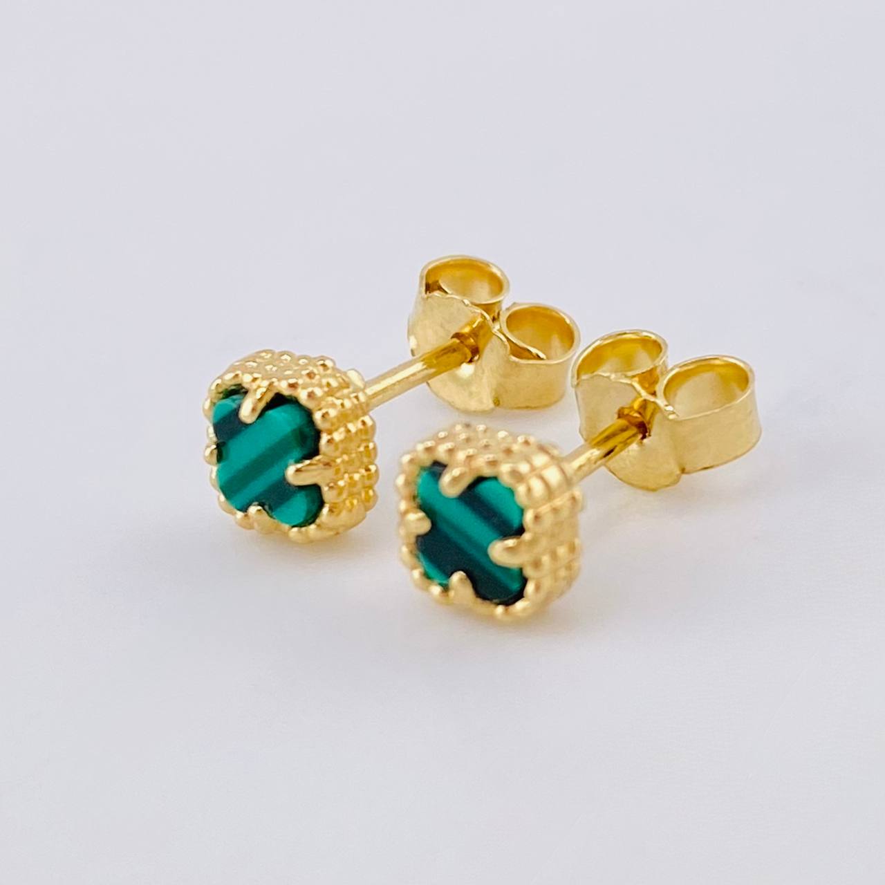 Stud Earrings Clover Green Malachite 1.95 g / in / 7.25 mm Yellow Gold 18K