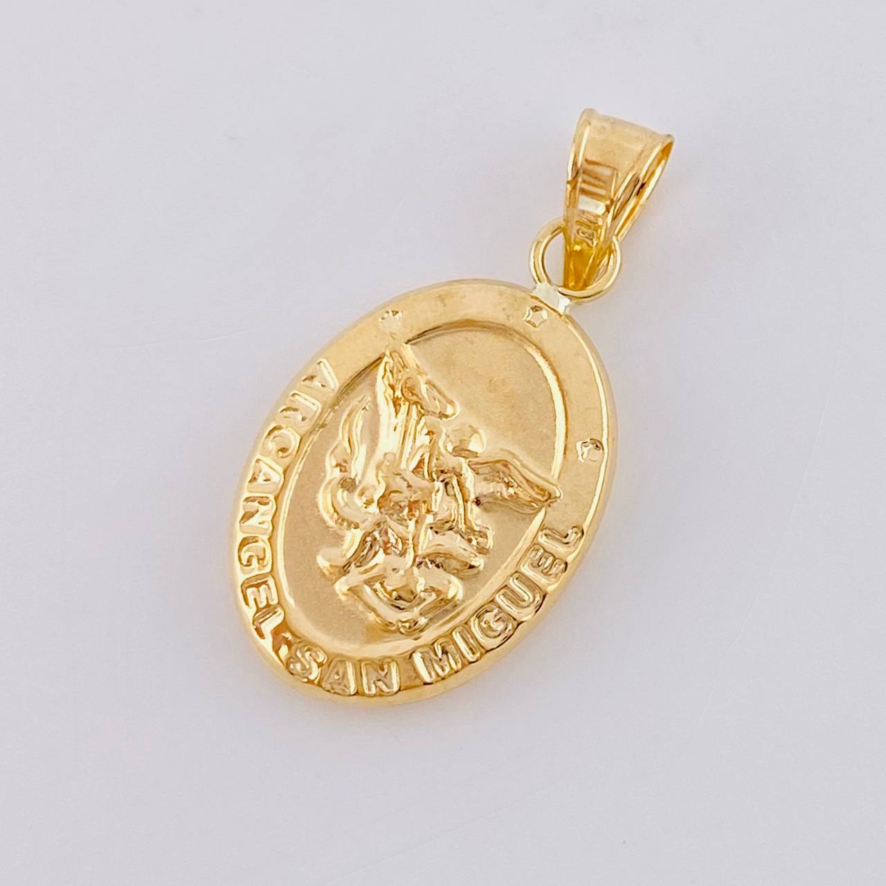 Pendant Saint Michael the Archangel 1.2 g / 1 in Yellow Gold 18K