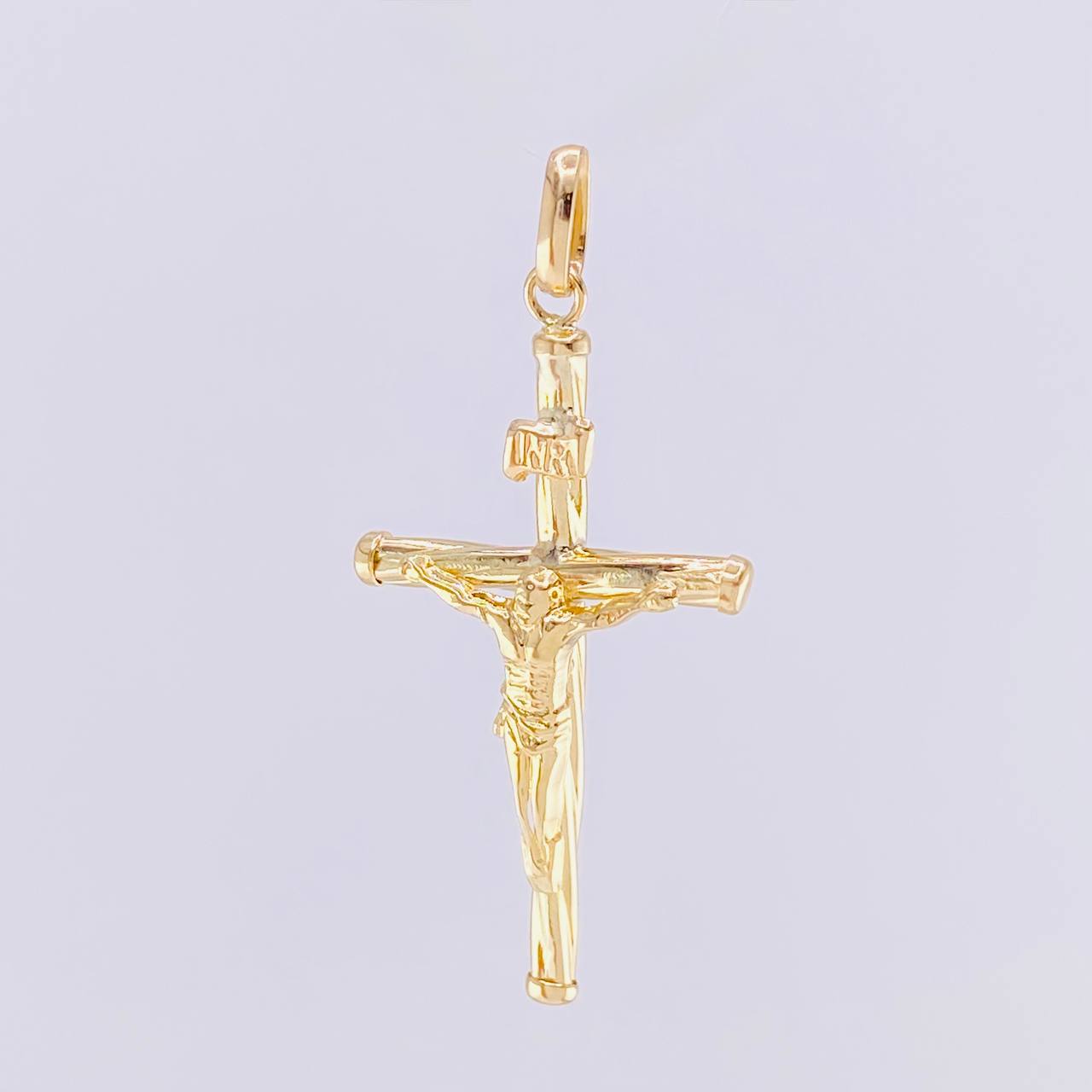 Dije Cruz Cristo 1.1g / 1 1/2 in Oro Amarillo 18K