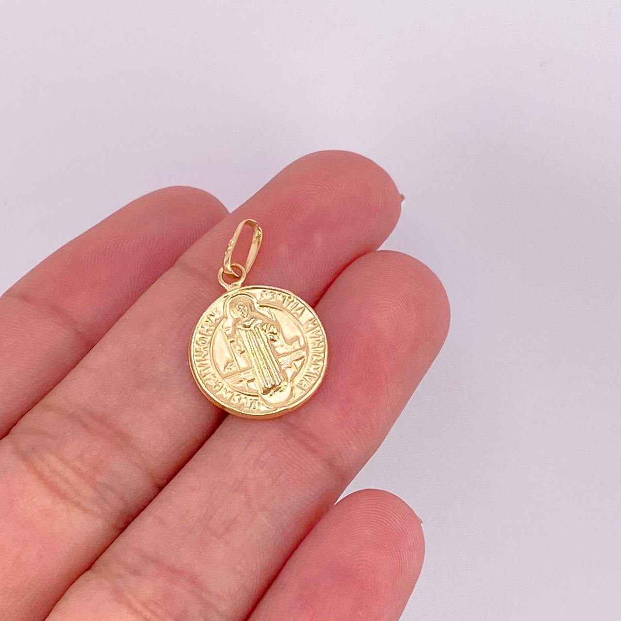 Dije San Benito 1.05g / 1 in Oro Amarillo 18K