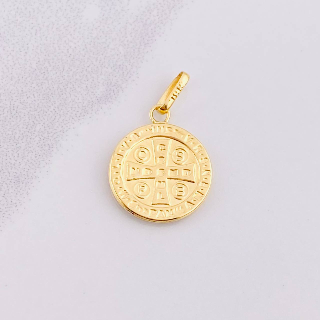 Dije San Benito 1.05g / 1 in Oro Amarillo 18K