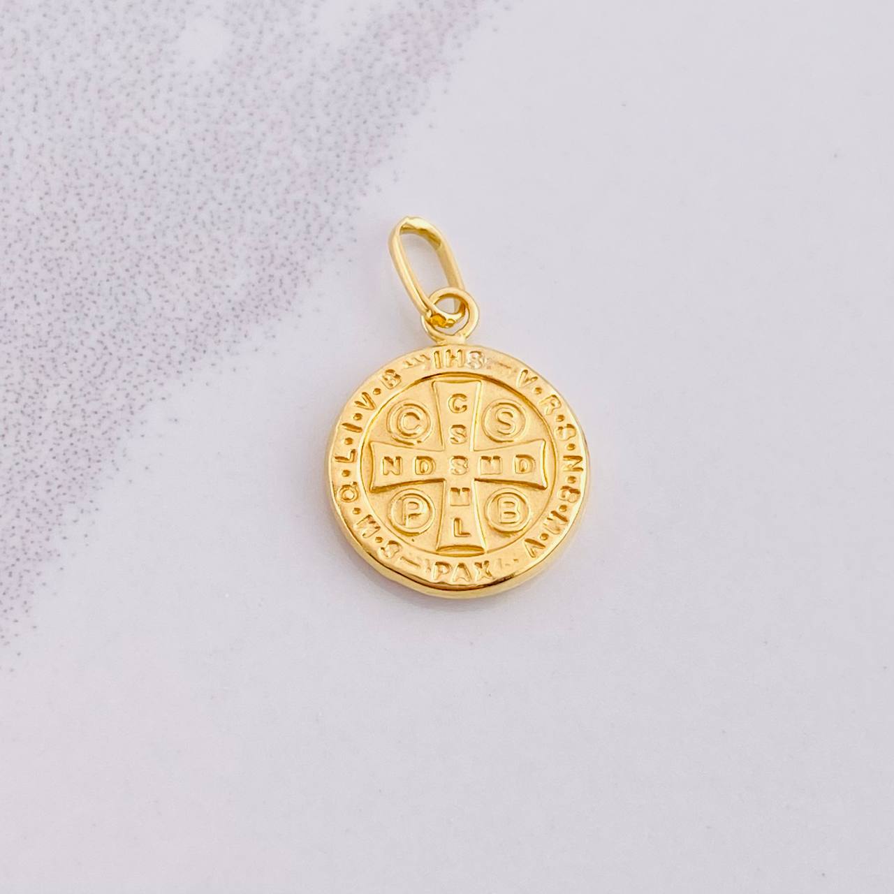 Dije San Benito 0.7g / 3/4 in Oro Amarillo 18K