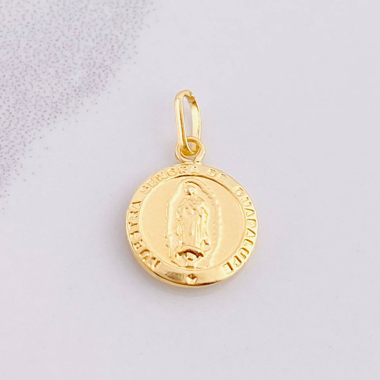 Dije Virgen de Guadalupe 0.6g / 3/4 in Oro Amarillo 18K