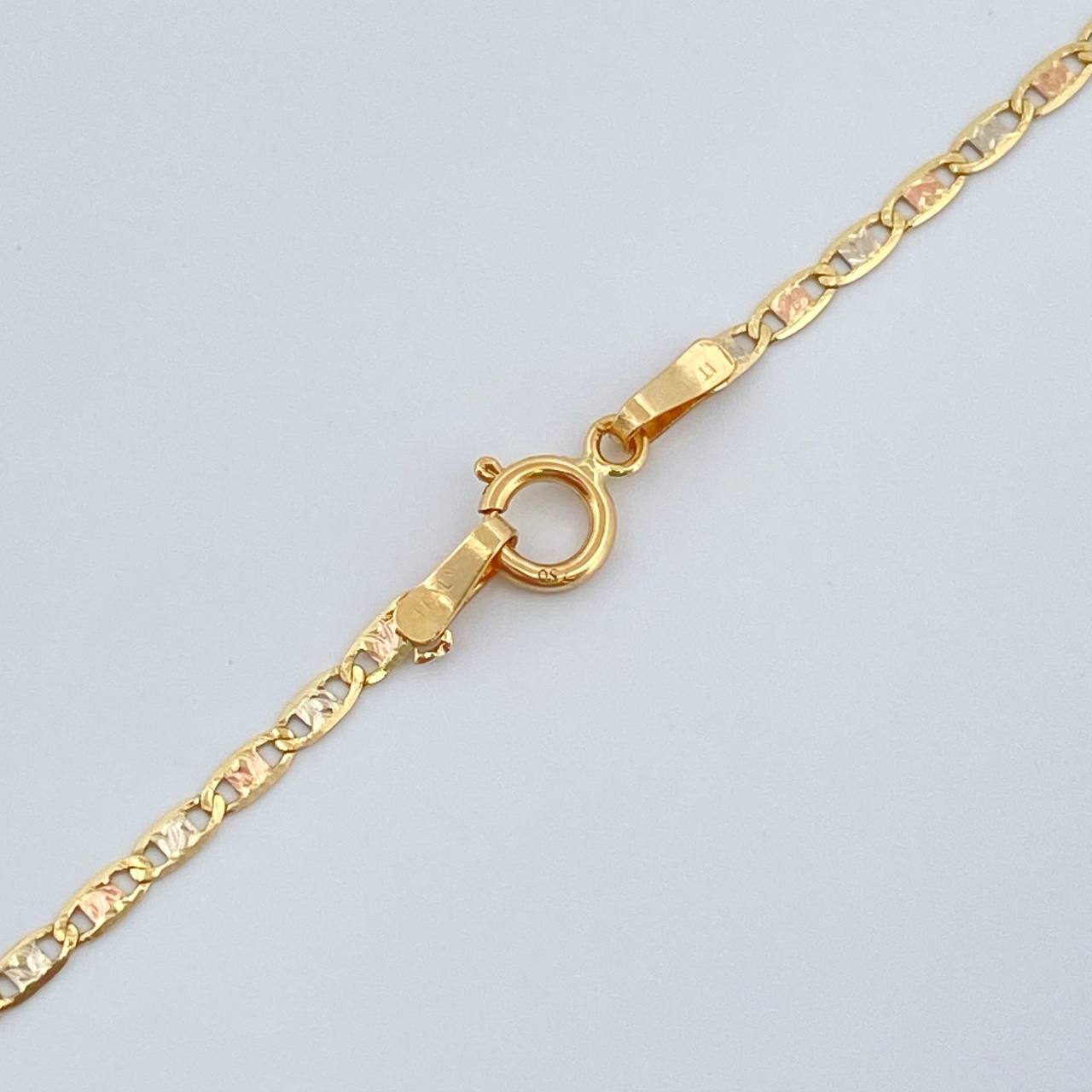 Cadena Escalera Plana 2.5gr / 17 3/4 in / Tres Oros +3 18K &