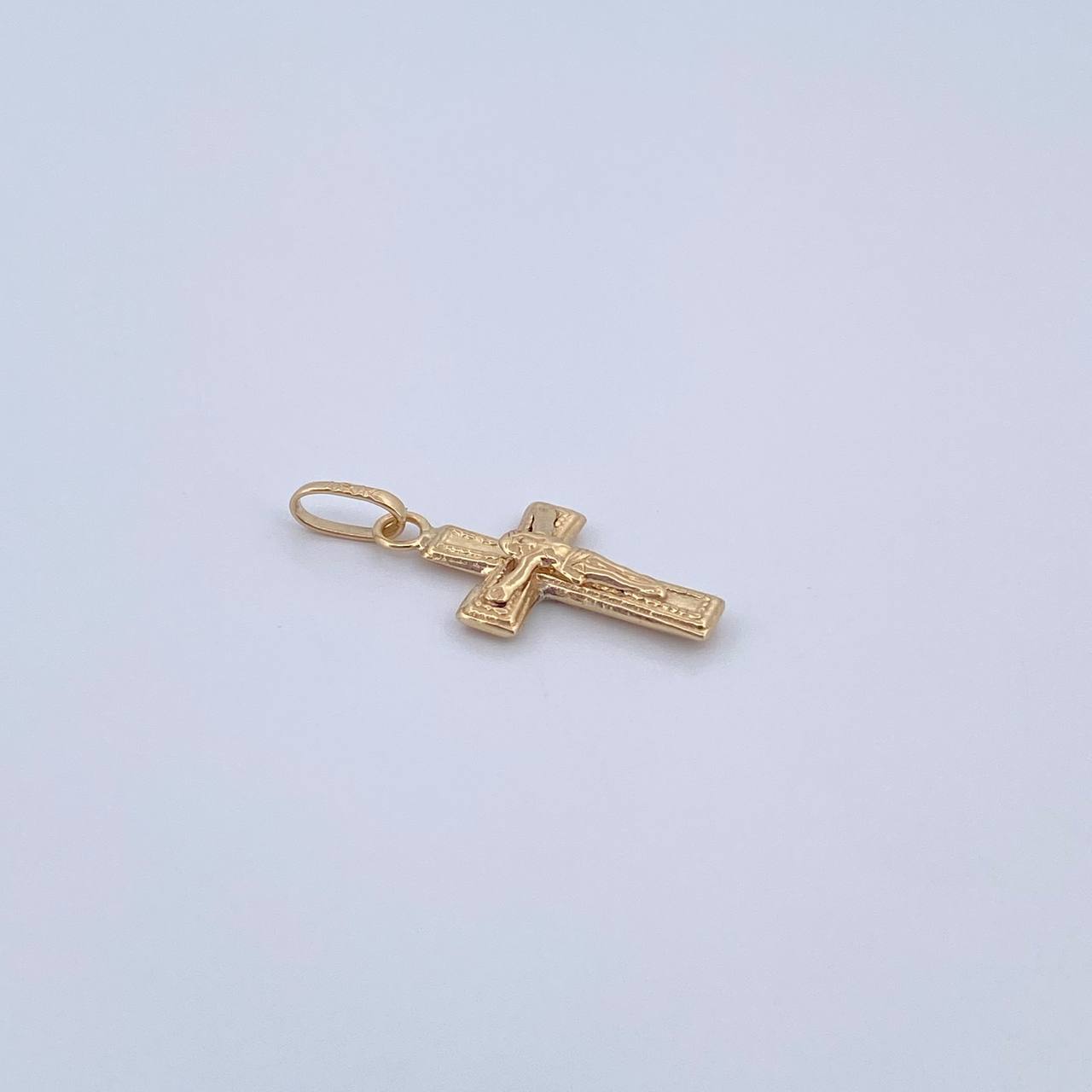 Pendant Cruz Cristo 0.6gr / 2.2cm / Bordeado Oro Amarillo 18K &