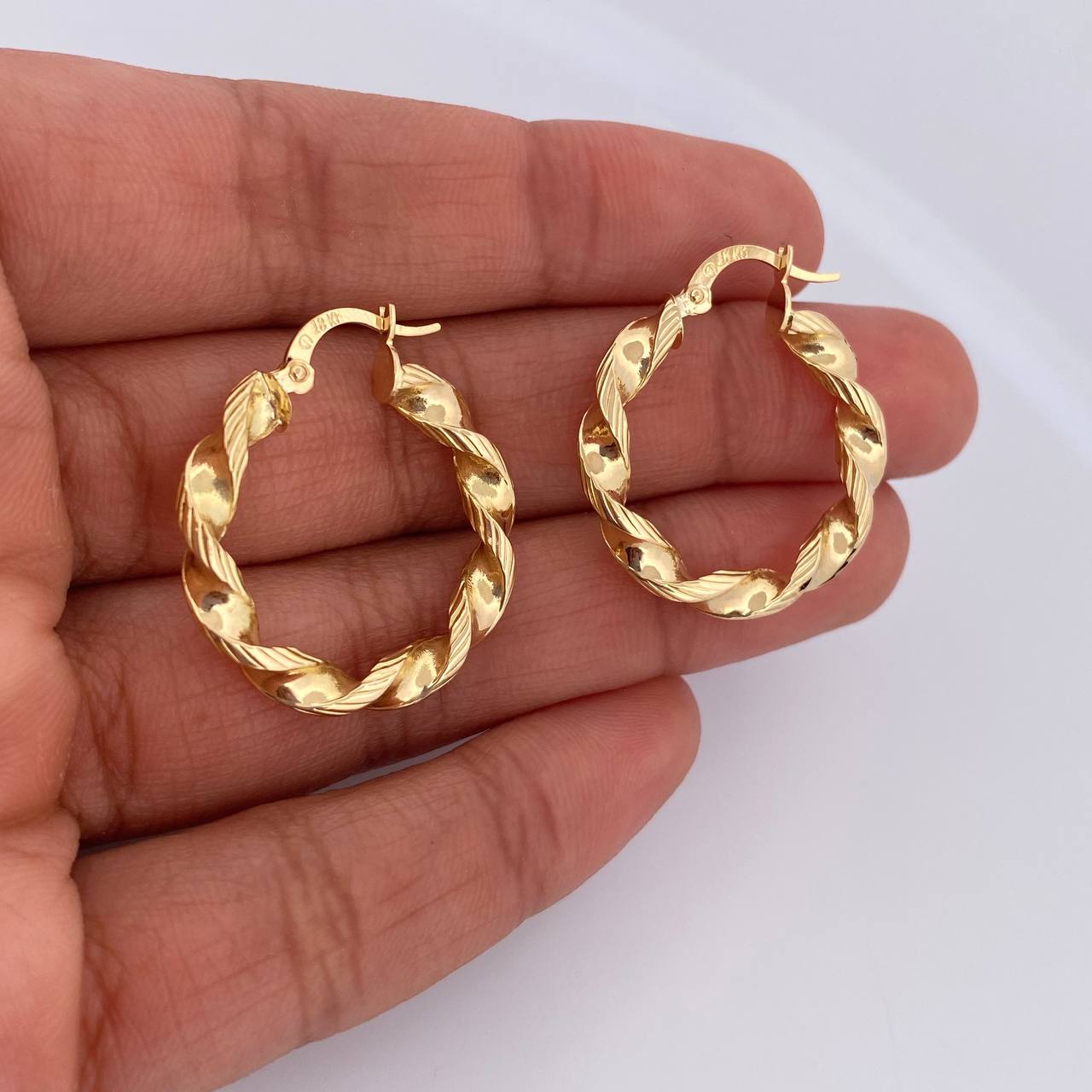 Hoop Earrings Deis 3.2gr / 2.9cm / Striped 18K Yellow Gold &