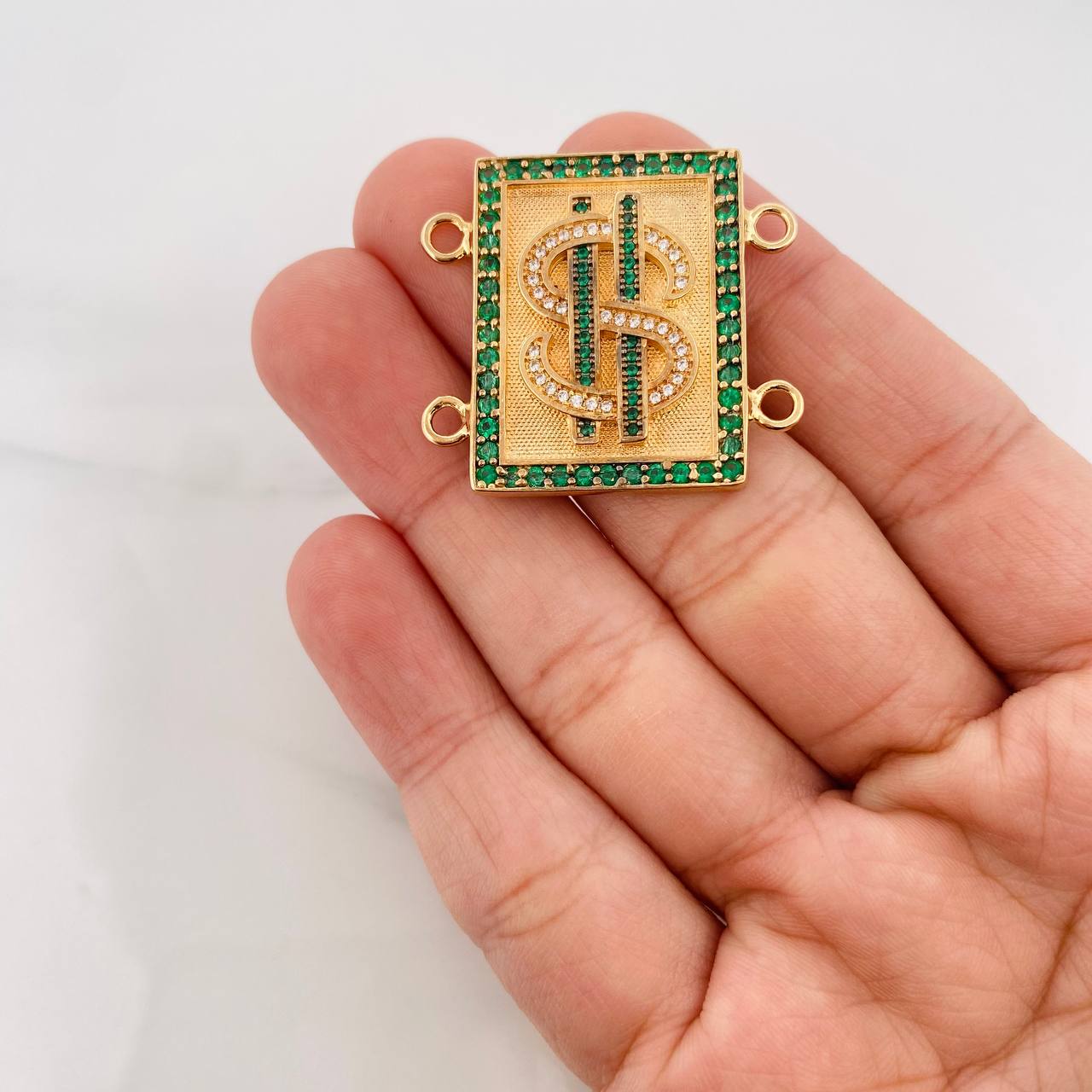 Herraje Signo Peso 9.4g / 1 1/4 in Oro Amarillo 18K