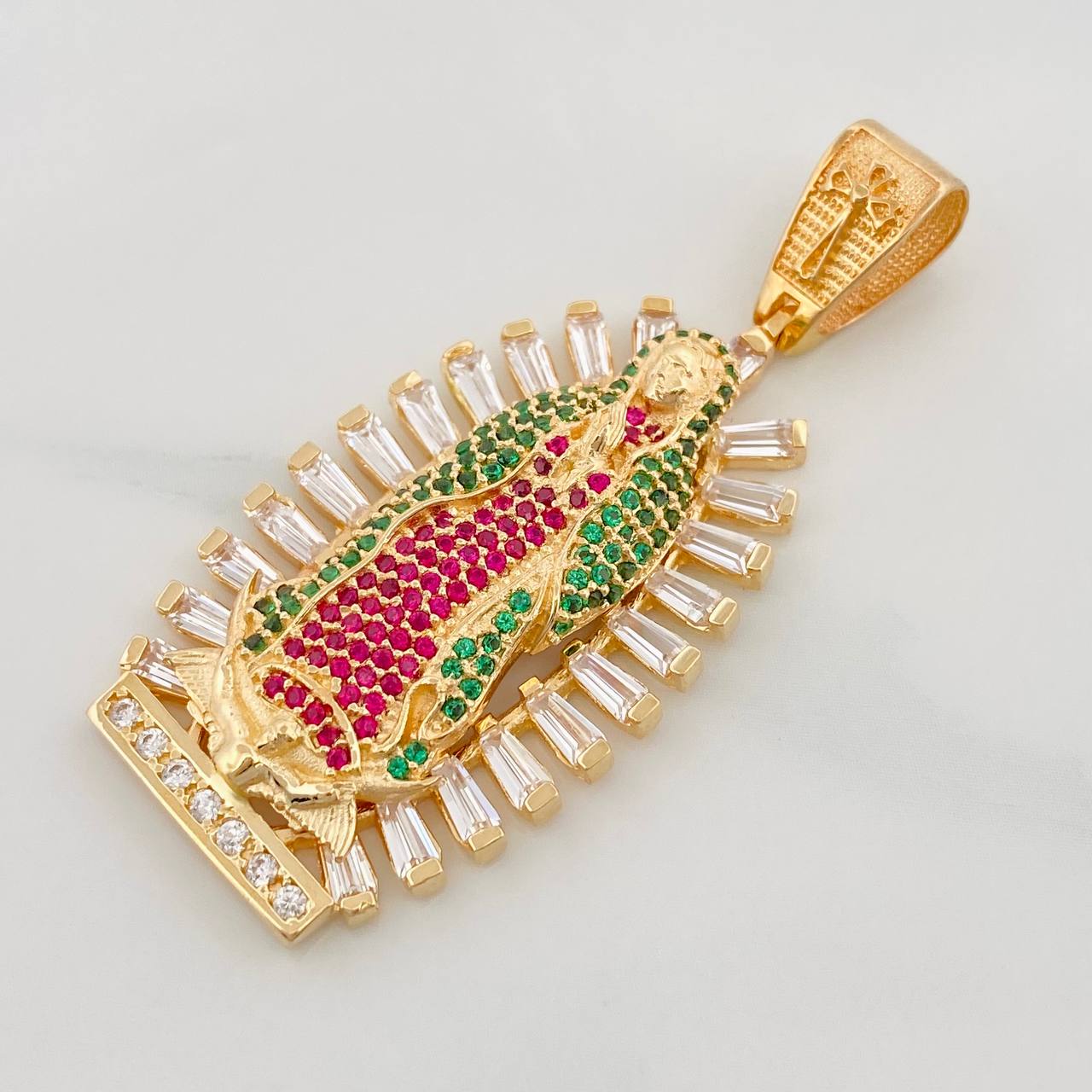 Pendant Virgin of Guadalupe 10.55g / 2 in Yellow Gold 18K
