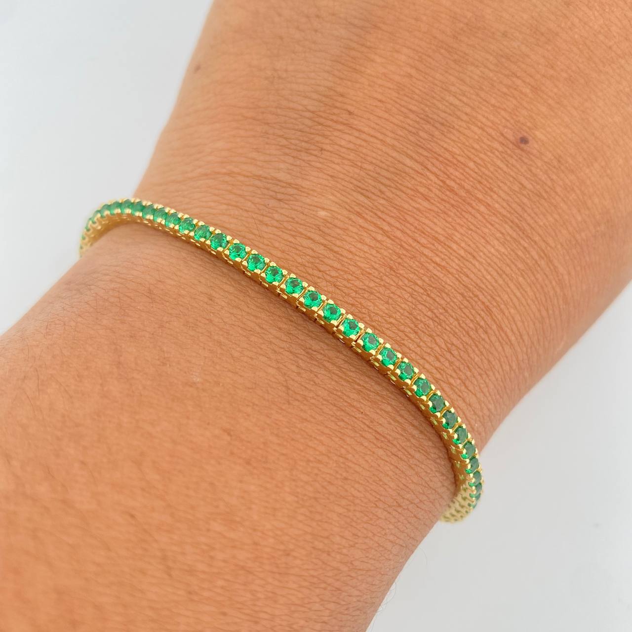 Pulso Tennis 7.5gr / 18.3cm / 2.16mm Circones Blancos Verdes Oro Amarillo 18K &