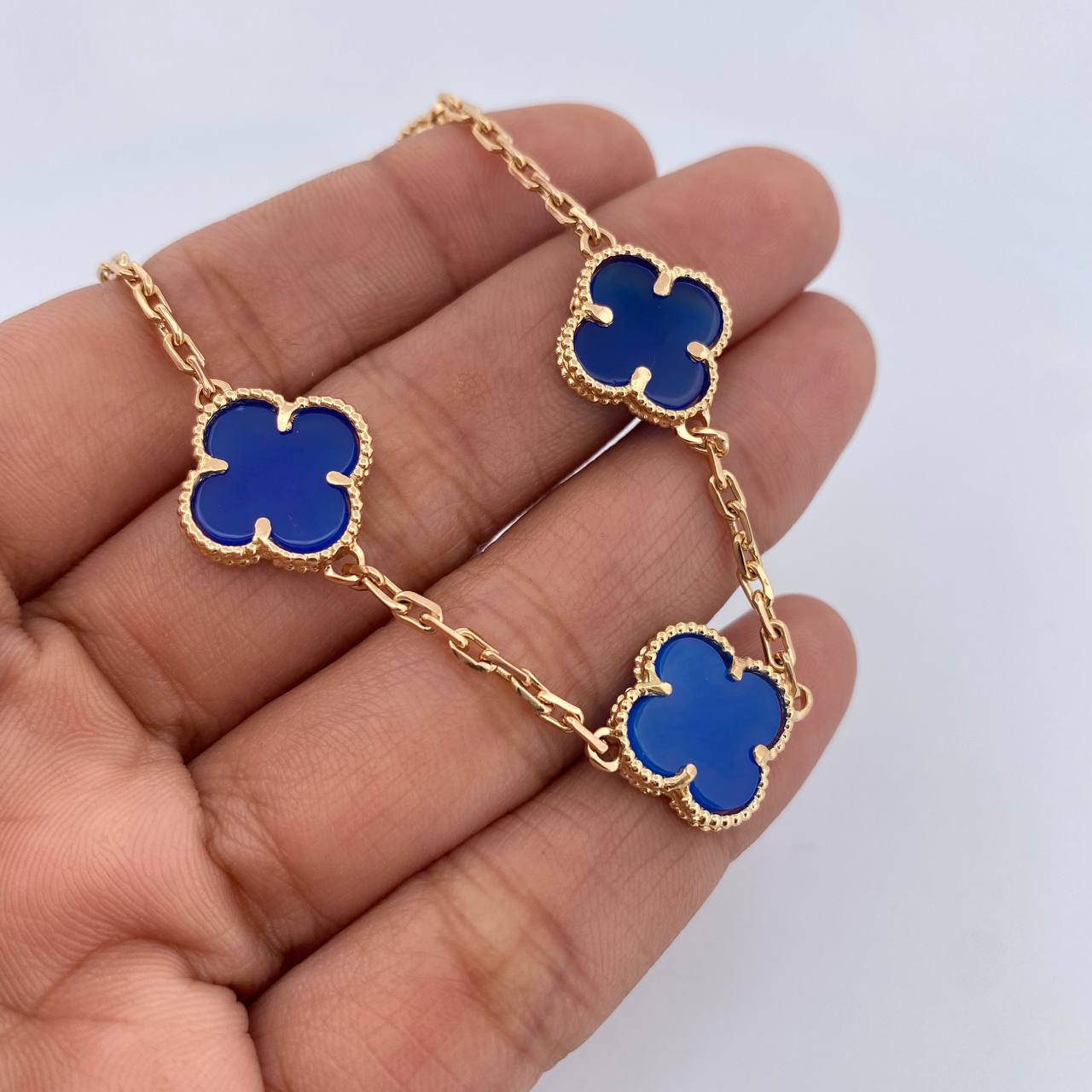 Clover Bracelet  10.75gr / 20.3cm / 2mm Lapis Lazuli 18K Yellow Gold $